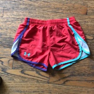 Kids under armour running shorts. Multicolored